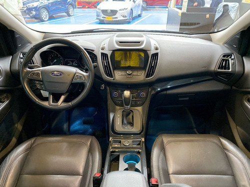 Imagen 10 de 13 de Ford Escape 4x4