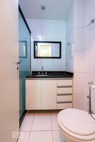 Apartamento À Venda - Leblon, 2 Quartos, 90 - S893133372
