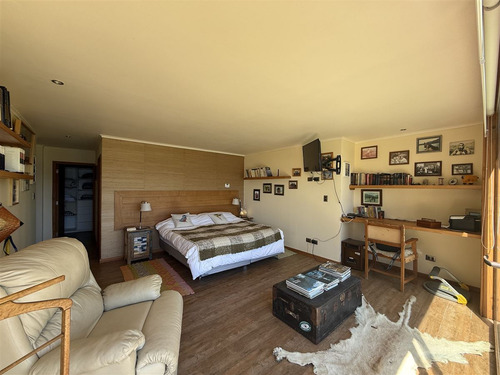 Casa En Venta De 4 Dorm. En Pucón, Los Riscos