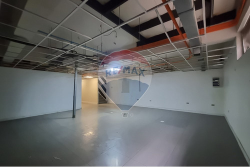 Local Comercial Arriendo