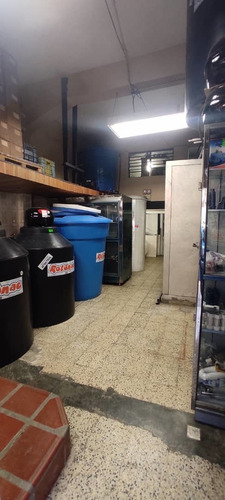 Imagen 5 de 12 de En Alquiler Local En La Calle Mexico De Catia 100m2