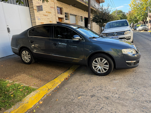 Volkswagen Passat 2.0 I Exclusive