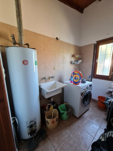 Imagen 20 de 30 de Casa 5 Ambientes Z/ La Gloria De La Peregrina