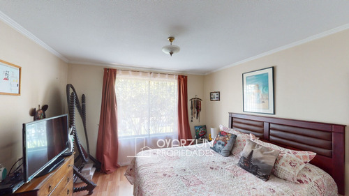 Casa Con 4 Dormitorios, 3 Baños, Sala 2 Estac.