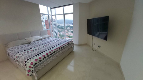 Imagen 10 de 14 de Venta Apartamento De Lujo Las Chimeneas