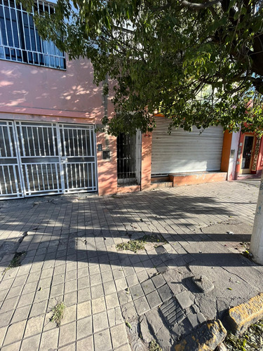 Venta Local Comercial Con Ph De Dos Dormitorios Y Cochera!! B Juniors!