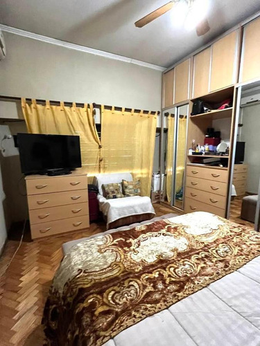Venta - Casa - Lanus - 4 Amb.