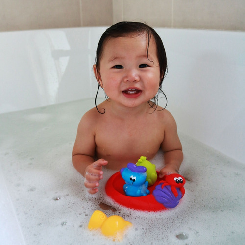 Imagen 3 de 4 de Muñecos De Goma Baño Bebe X4 Agua Sumergible Splash Float
