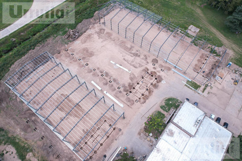 Galpón En Venta En Parque Industrial Franco Del Oeste