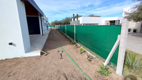 Tela De Cerco 1.60m X 5m Con Ojales Verde