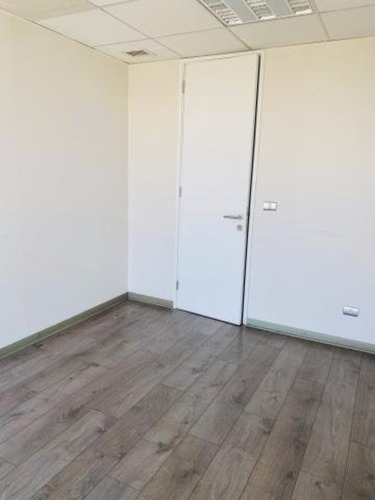 Imagen 10 de 15 de Oficina En Venta Estación Central