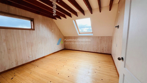 Casa En Venta De 4 Dorm. Con Vista Al Volcan En Frutillar