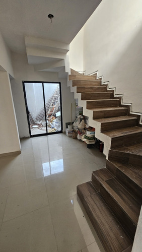 Se Vende Casa En Mazatlan Con 108 M2 De Construccion,