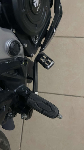 Vendo Ns 400z Con Detalle Estético Nada Que Afecte