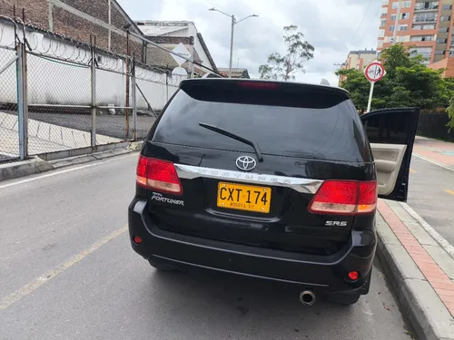 Toyota Fortuner 4.0 Sr5