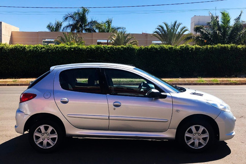 Peugeot 207 Xr 1.4 Flex