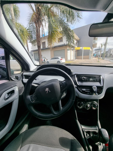 Peugeot 208 1.5 Active