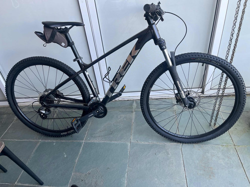 Bicicleta Trek Rin 29