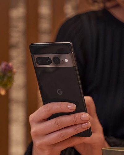 Imagen 2 de 4 de Google Pixel 7 Pro 128 Gb Negro 12 Gb Ram + Cargador Google