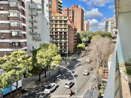 Imagen 15 de 30 de Departamento Premium Con 2 Suites, Cochera Y Algo De Vista Al Rio En Torre Bouchard, La Lucila.