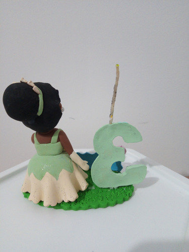 Topo De Bolo Princesa Tiana Com Vela Decorativa