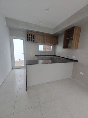 Venta Duplex 2 Dorm Planta Baja- Quebradas De Manantiales