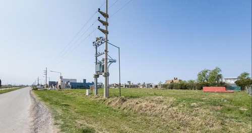 Terreno De 650 M2 En Funes Norte A La Venta.