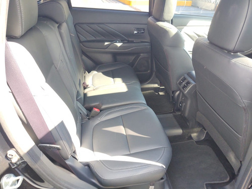 Imagen 14 de 15 de Mitsubishi Outlander Lim. Phev Hibrida At