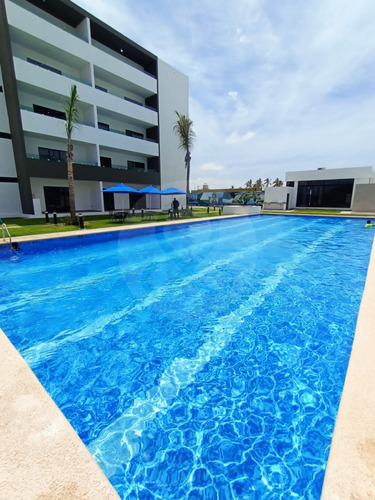 Departamento En Venta En Fraccionamiento Marina Mazatlán