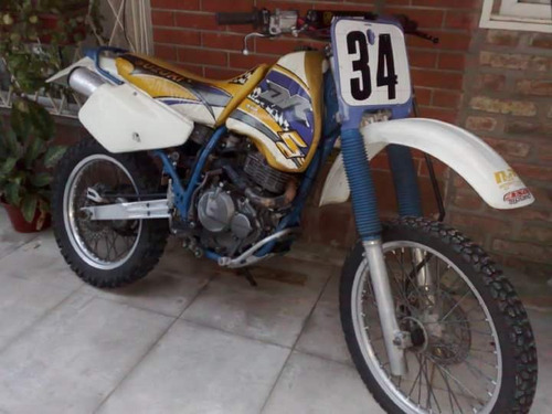 Suzuki Dr 250