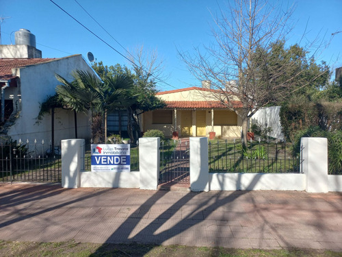 Casa Centrica En Veronica, Punta Indio
