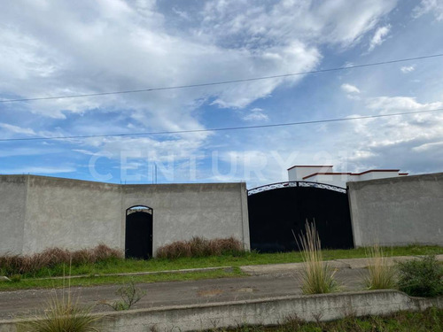 Terreno En Venta En Cacalomacan, Toluca, Estado De México