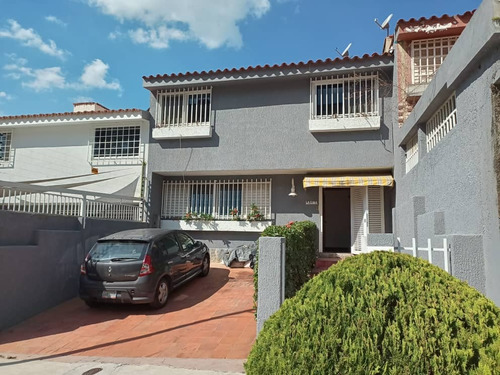 Casa En Venta 182m2 3h/2b/2p, Terraza. La Ciudadela