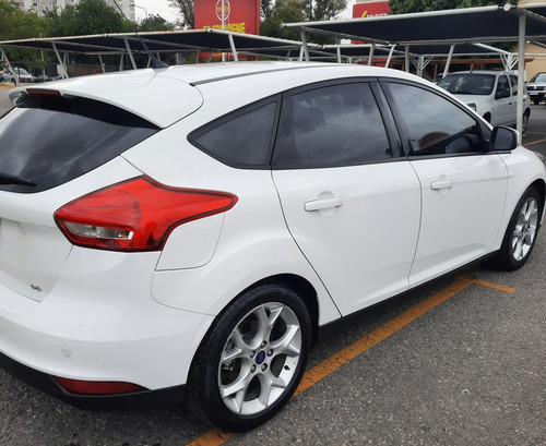 Ford Focus Focus 2.0 Titanium