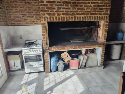 Casa Centrica Lujan Con Departamento Independiente