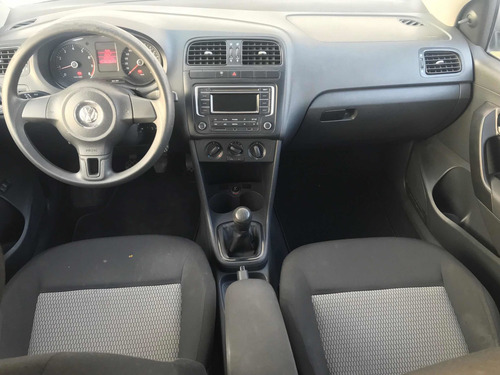 Imagen 7 de 10 de Volkswagen Vento 2014 1.6 Active Mt