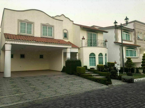 Casa En Venta Providencia Metepec Cuatro Recamaras A Unos Pasos De Town Square