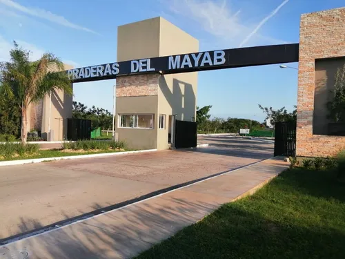 Casa En Praderas Del Mayab Con Alberca, Privada Con Amenidades Zona Norte Mérida