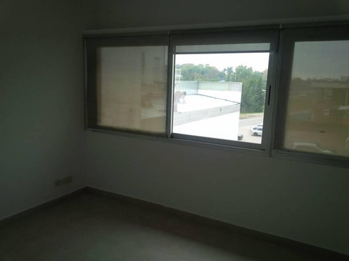 Imagen 2 de 7 de Oficina En Venta Ubicado En Pilar, G.b.a. Zona Norte