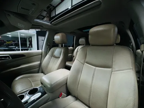 Nissan Pathfinder Exclusive