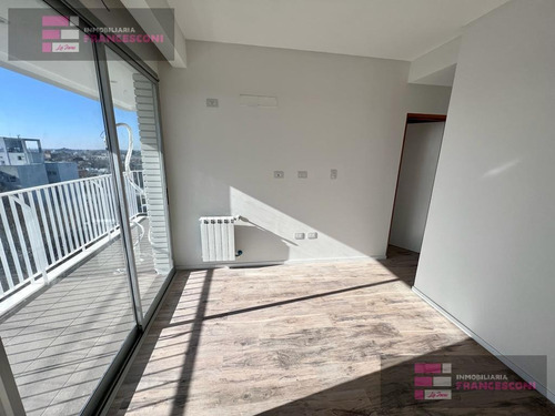 Imagen 18 de 29 de Departamento - La Plata