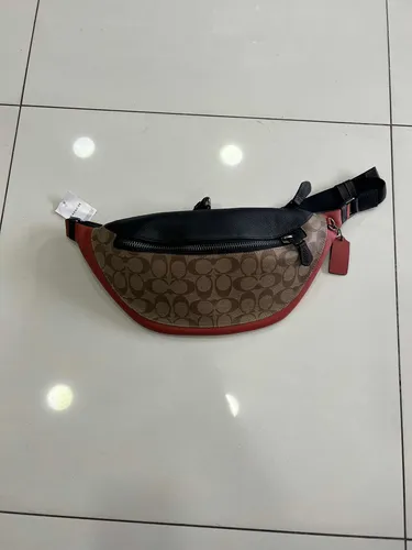 Coach cangurera sale