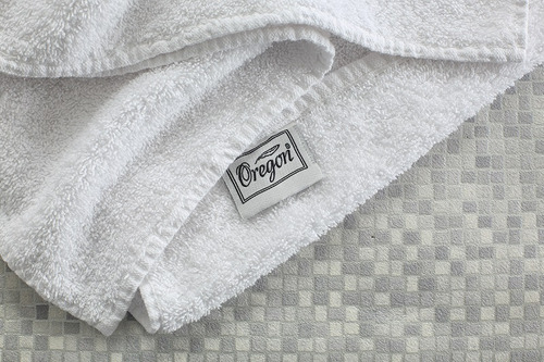 Pack X3 Toallones Grandes Oregon 630 Grs 100% Algodón Hotel Blanco Óptico Lisa