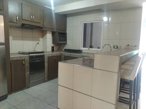 Imagen 16 de 21 de Venta Townhouse San Diego 110mts. Angie Q. 04144185517 Codigo 140633. Solo Para Clientes.