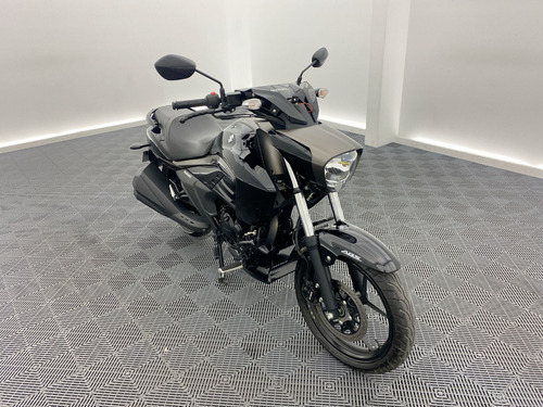 Imagen 15 de 25 de Suzuki Intruder 150