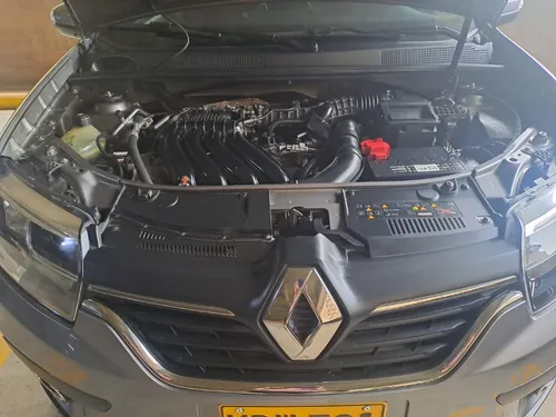 Renault Logan 1.6 Privilege / Intens