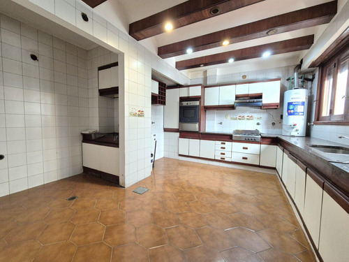 Ph En Venta En San Telmo De 5 Ambientes Con Terraza Y Patios