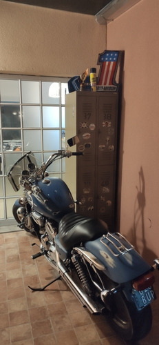 Honda Magna 750