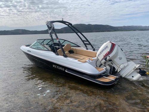 Imagen 13 de 17 de Victoria Open Wake 2022
