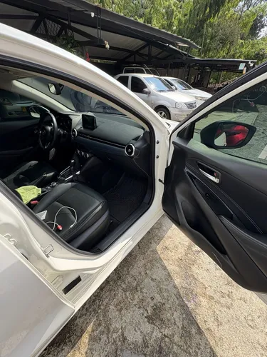 Mazda 2 Grand touring LX